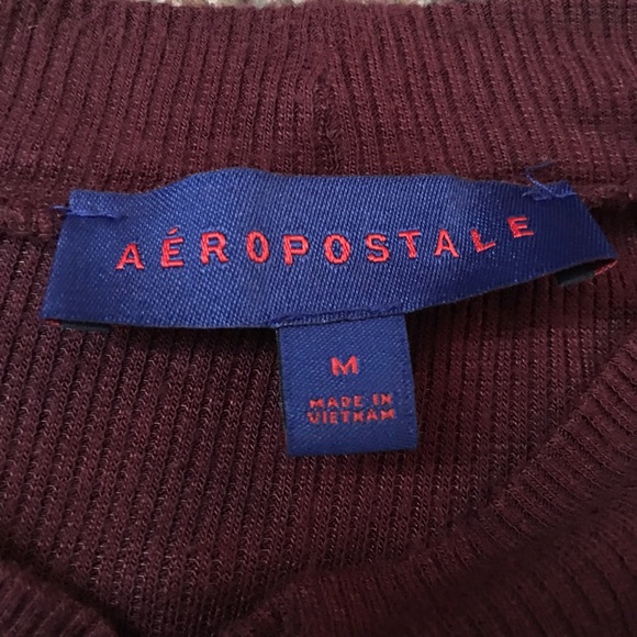 3/$12💜Knitted Ruffle Shoulder Top - Picture 4 of 4